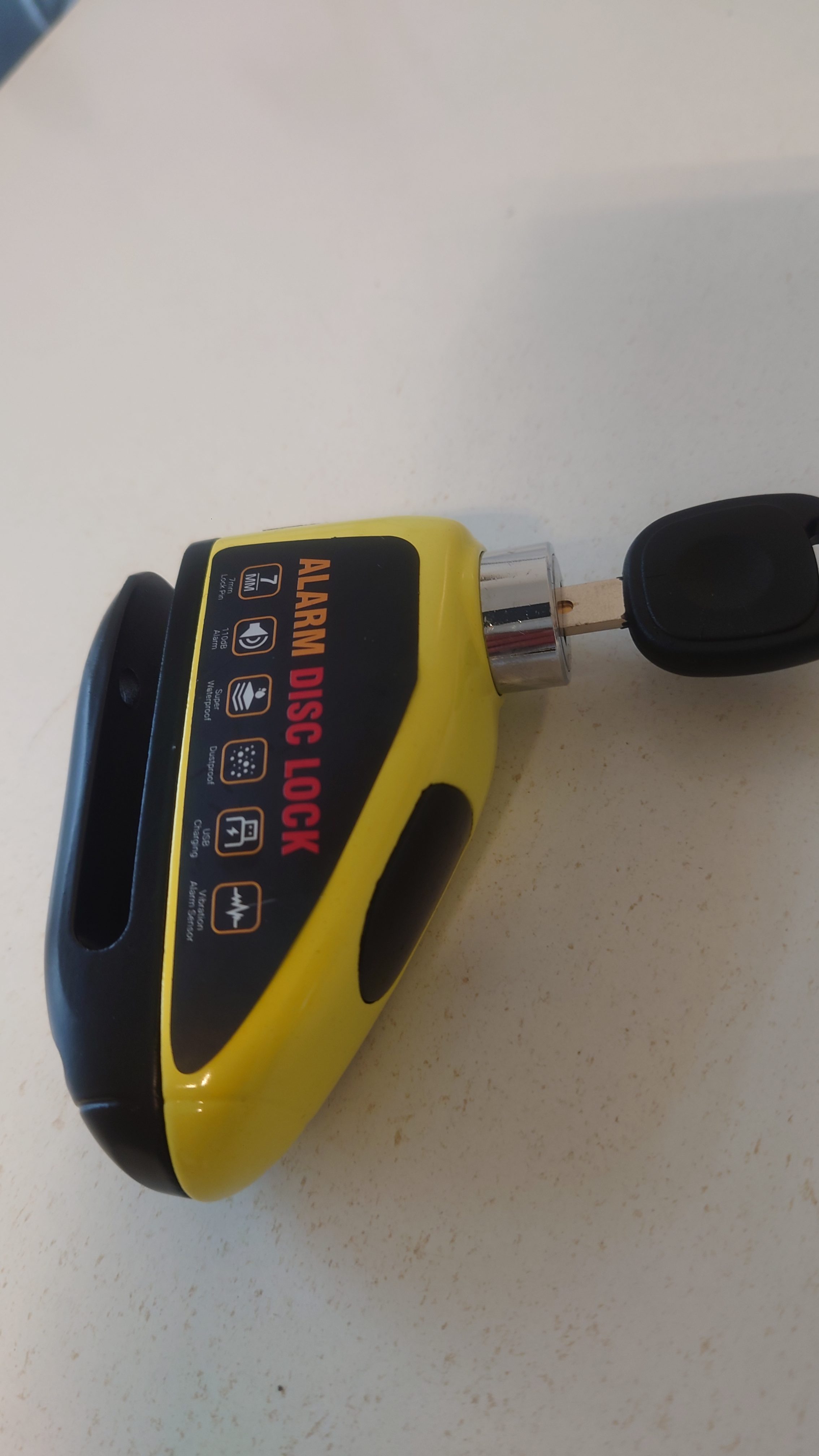 Blokada tarczy z alarmem